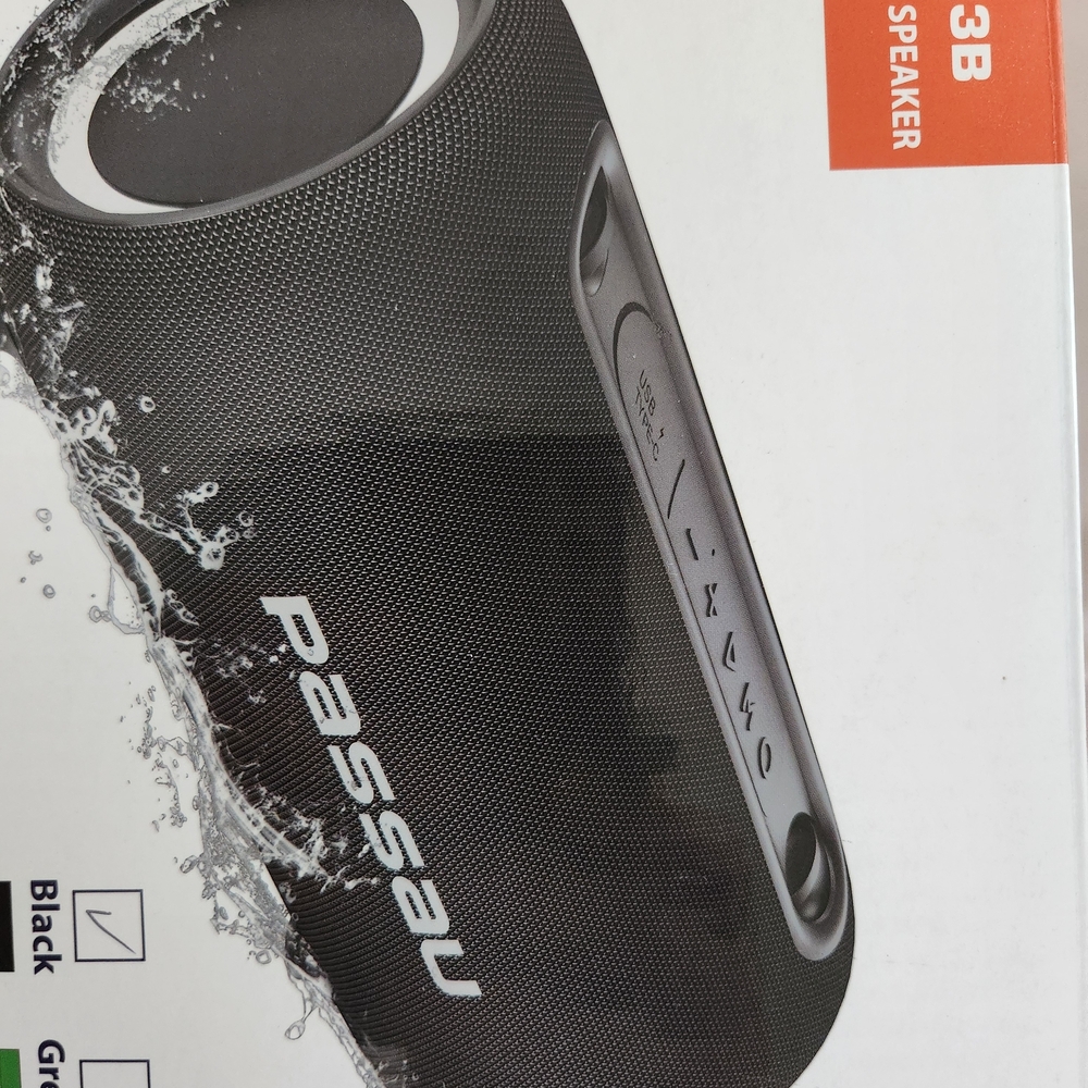 Passau Black Portable Speaker